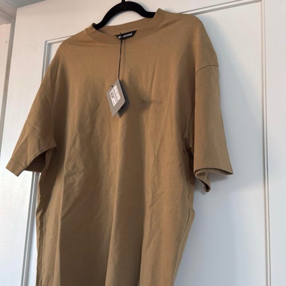 Balenciaga unisex Tan Logo Crew Neck T-Shirt